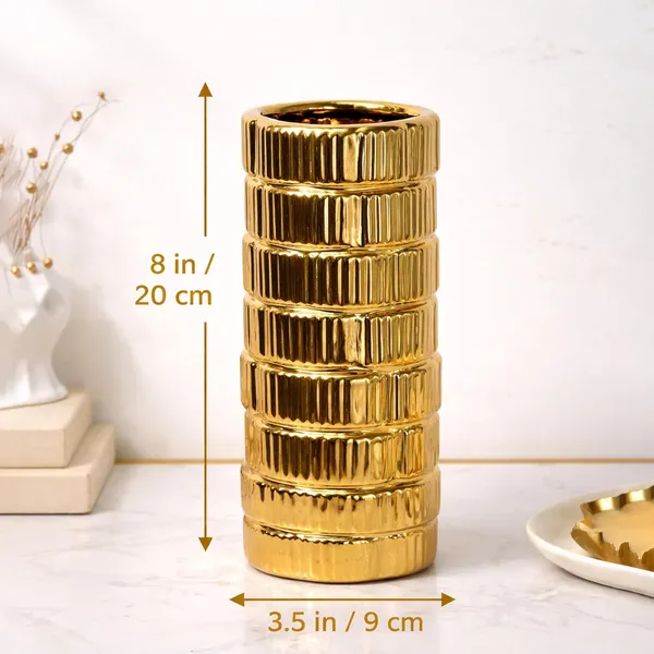 Ribbed_Ceramic_Premium_Vase_For_Home_Decor