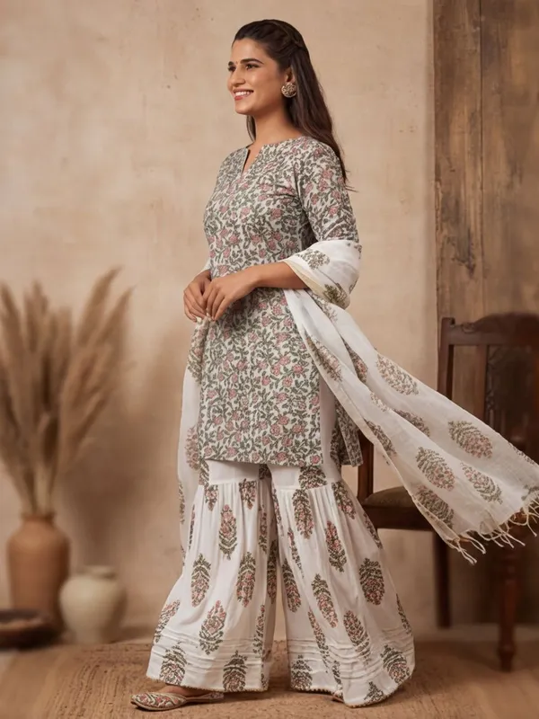 Embroidered_Straight_Fit_Suit_Set