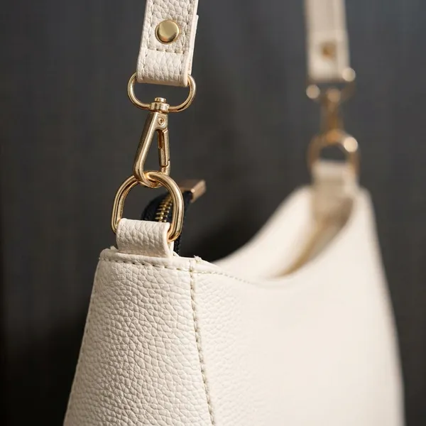 Pebbled_Faux_Leather_Shoulder_Bag_with_Gold-Tone_Chain