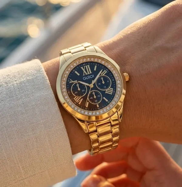 Nimi_House_Midnight_Royale_Crystal_Gold_Bracelet_Watch_For_Women
