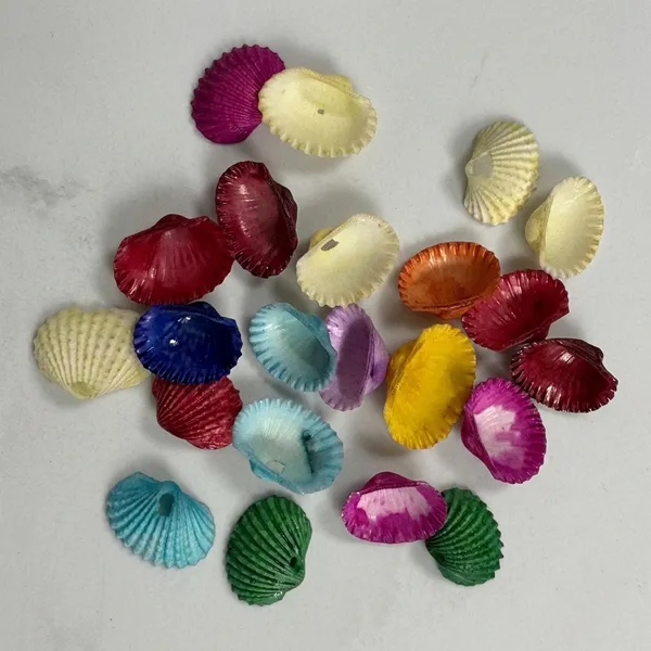 Plastic_Coastal_Assorted_Colour_Ridged_Decorative_Seashells_Pack_of_8