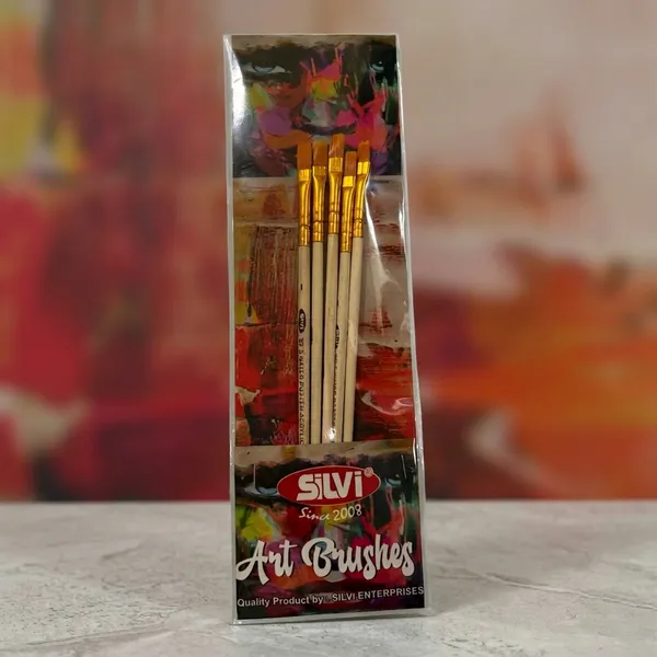 Silvi_Wooden_Handle_Art_Brush_Set_Of_5_For_Artists_Pack_of_4