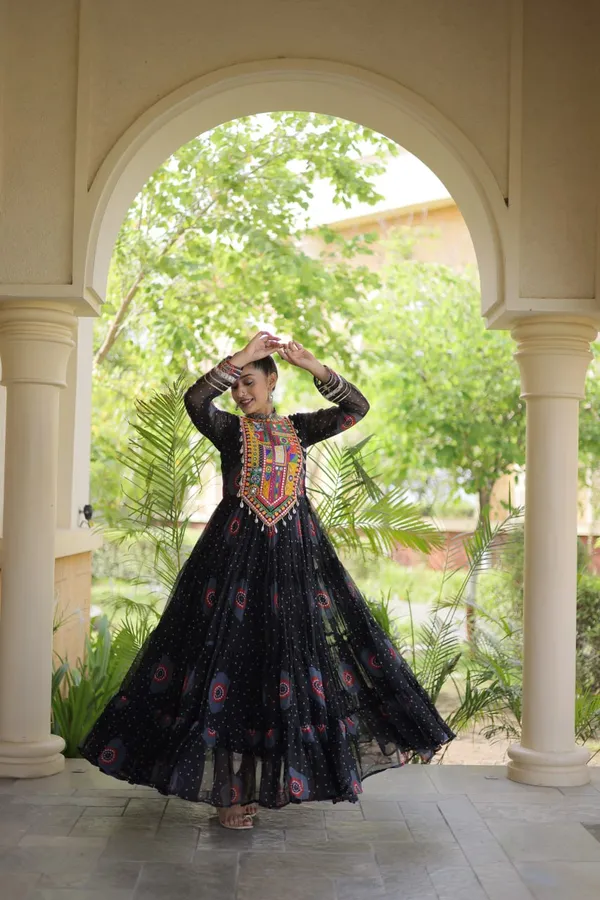 Blackfestiva_Navratri_Special_Black_Designer_Gown_for_Women_|_Dandiya_Wear