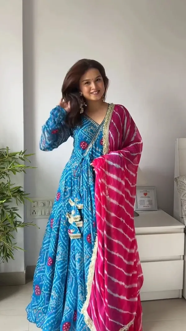 Fox_Georgette_With_Print_Gown