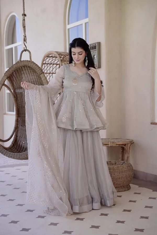 Grey_Tabby_Silk_Palazzo_Suit