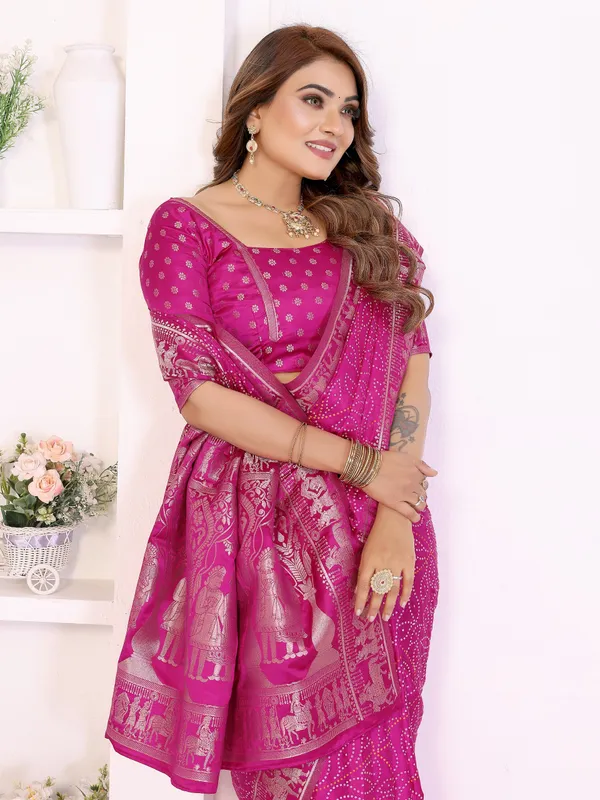 Handpicked_Lite_Weight_Soft_Satin_Silk_Bandhej_Print_Sarees_With_Allover_Zari_Weaving_Border_Design_And_Having_Rich_Pallu