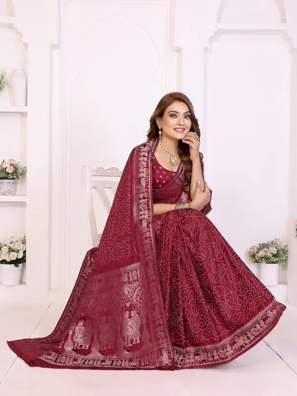 Handpicked_Lite_Weight_Soft_Satin_Silk_Bandhej_Print_Sarees_With_Allover_Zari_Weaving_Border_Design_And_Having_Rich_Pallu