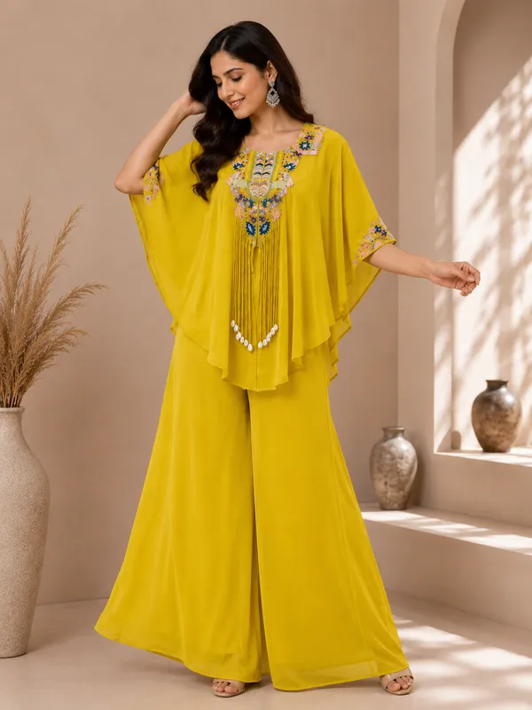 Trendy_Three_Piece_Indo_Western_With_Sequence_Embroidered_Work
