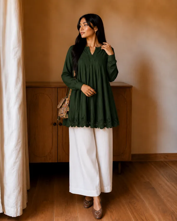 Green_Flared_Tunic_Top_with_White_Wide_Leg_Palazzo_Pants