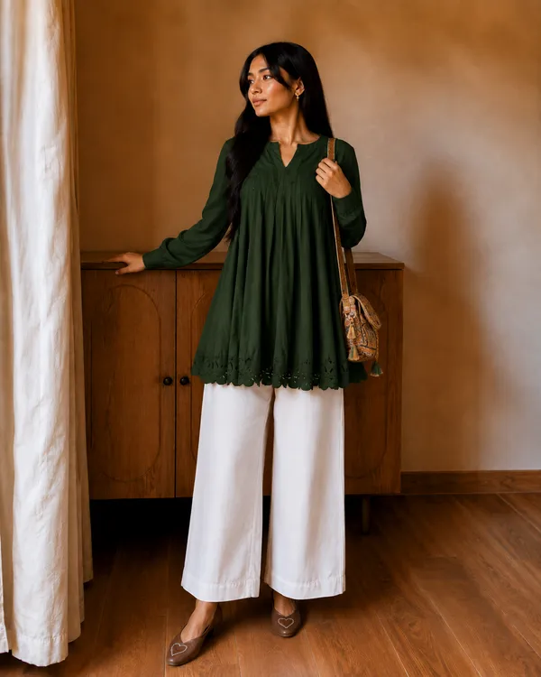 Green_Flared_Tunic_Top_with_White_Wide_Leg_Palazzo_Pants