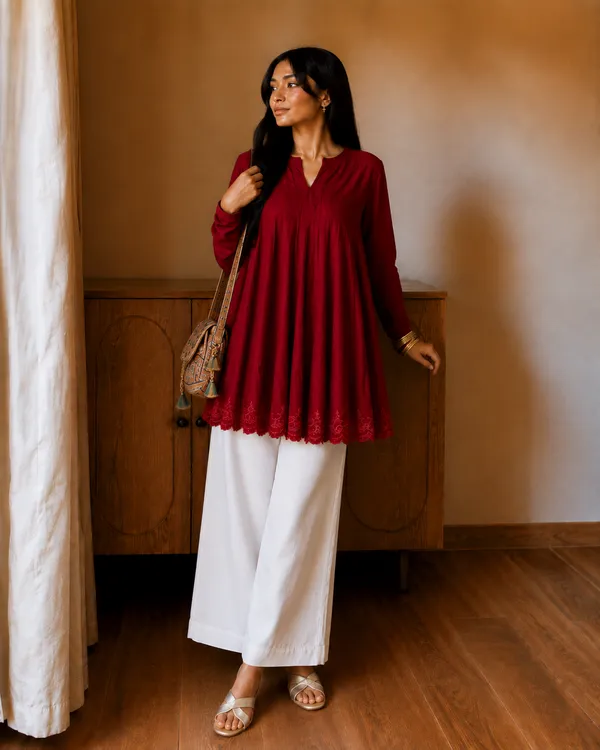 Red_Flared_Tunic_Top_with_White_Wide_Leg_Palazzo_Pants