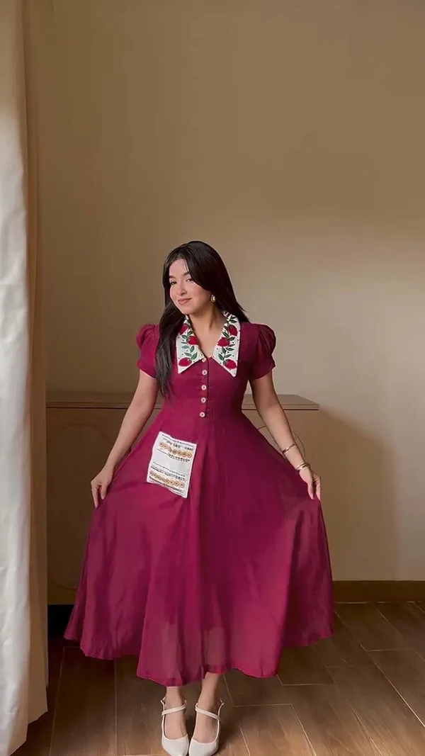 Women’s_Red_Embroidered_Floral_Collar_Longline_Kurti_Top