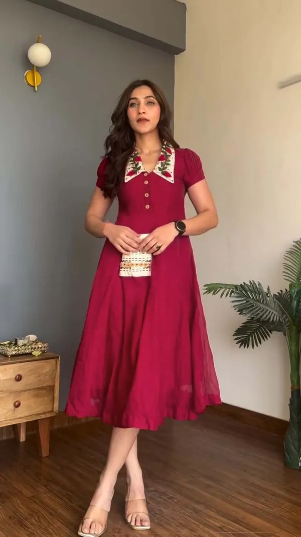 Women’s_Red_Embroidered_Floral_Collar_Longline_Kurti_Top