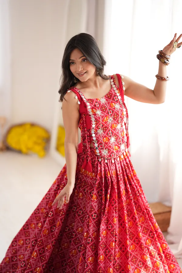 Navratri_Lehenga_Choli_with_Mirror_Work_&_Tassel_Detailing