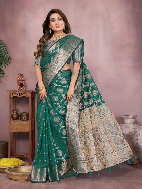 Rama_Woven_Silk_Saree_with_Traditional_Zari_Work
