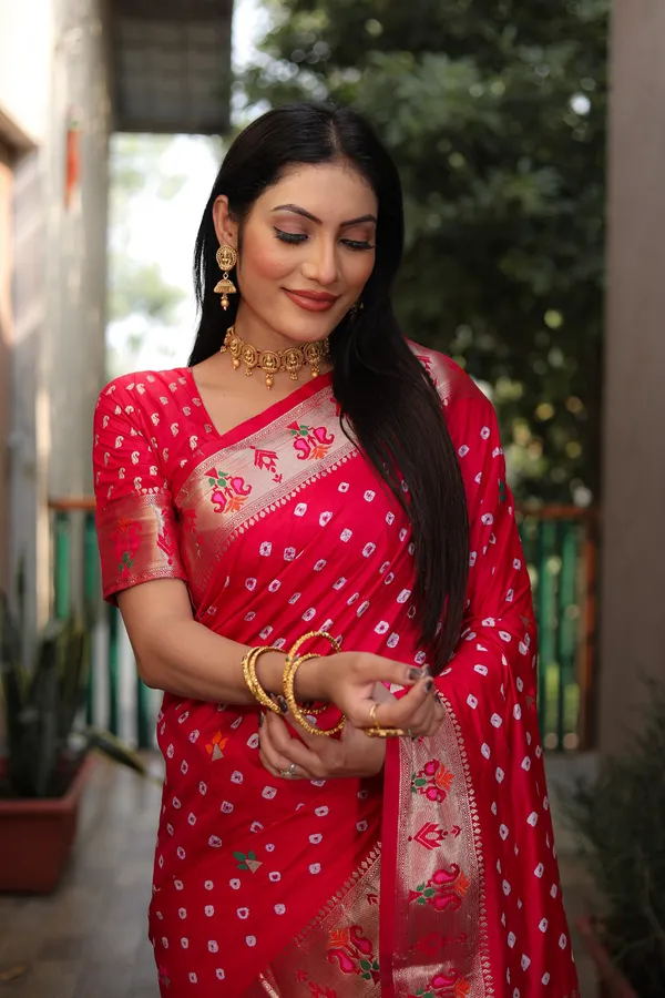 Red_Bandhani_Saree_with_Floral_Zari_Border