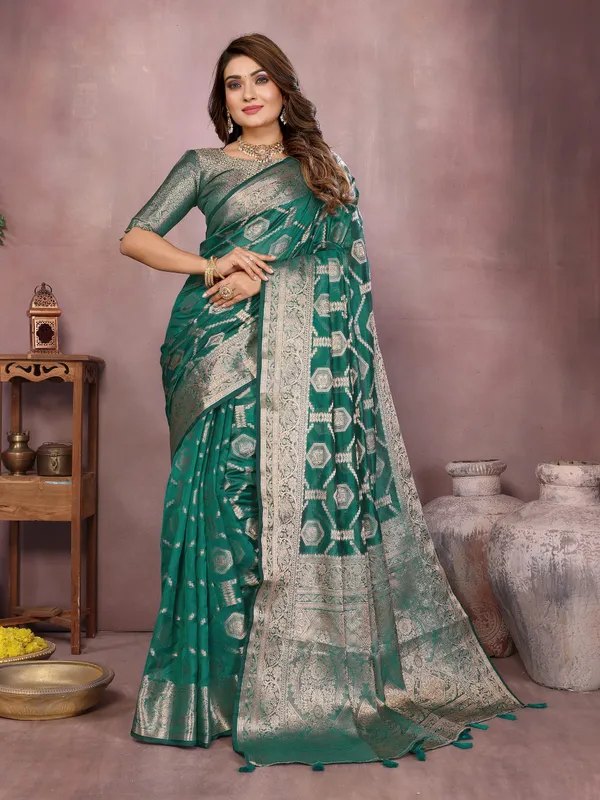 Rama_Woven_Silk_Saree_with_Traditional_Zari_Work