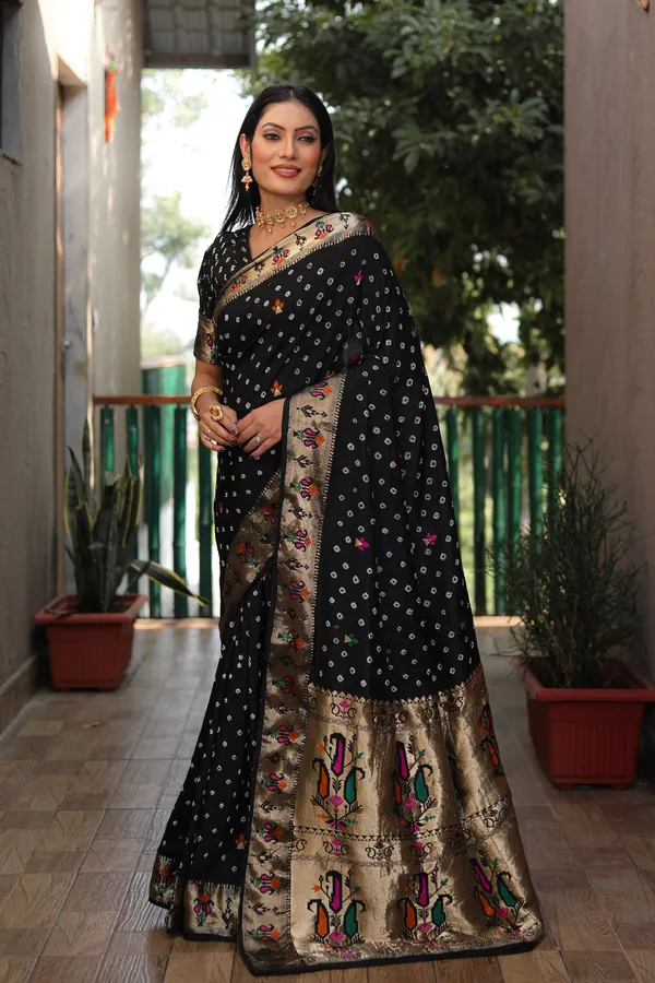 Black_Bandhani_Saree_with_Floral_Zari_Border