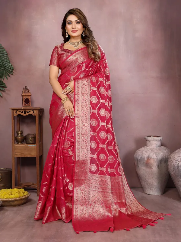 Rani_Pink_Woven_Silk_Saree_with_Traditional_Zari_Work