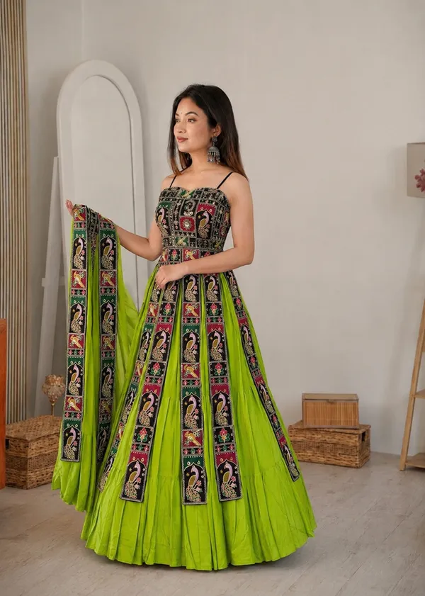 Green_Cotton_Polyester_Printed_Flared_Anarkali_Gown_For_Women