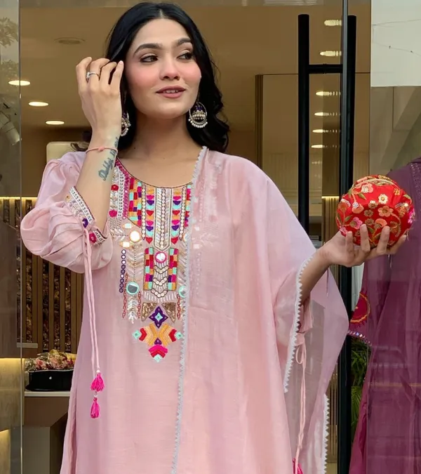 Pink_Kaftan_Style_Mirror_Work_Embroidered_Kurta_For_Women