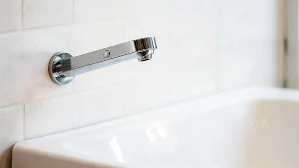 Bathroom_Spout