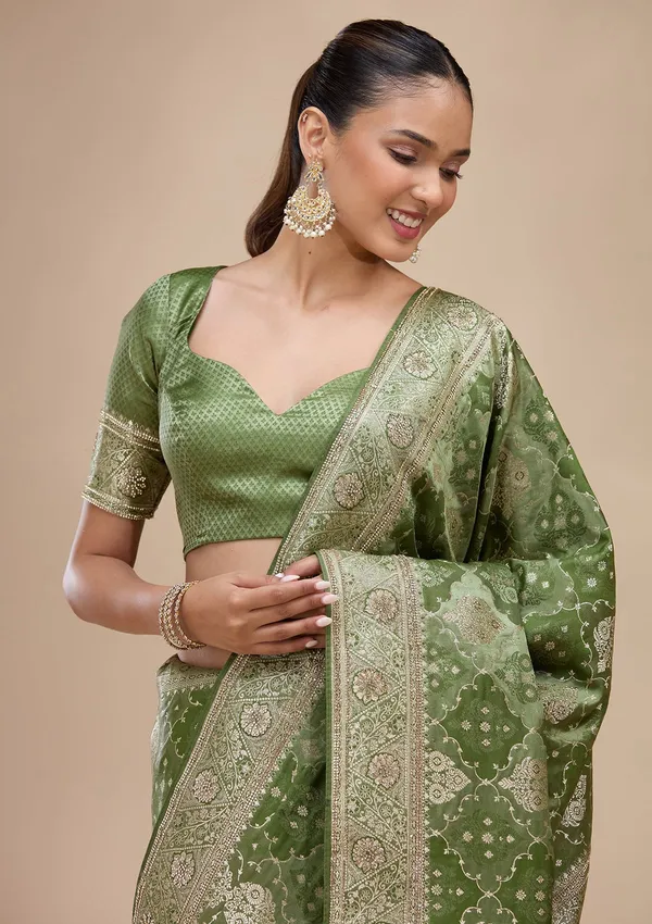Leaf_Green_Zariwork_Silver_Art_Silk_Silk_Saree
