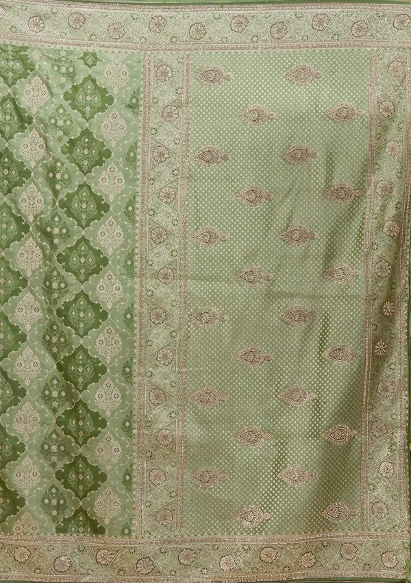 Leaf_Green_Zariwork_Silver_Art_Silk_Silk_Saree