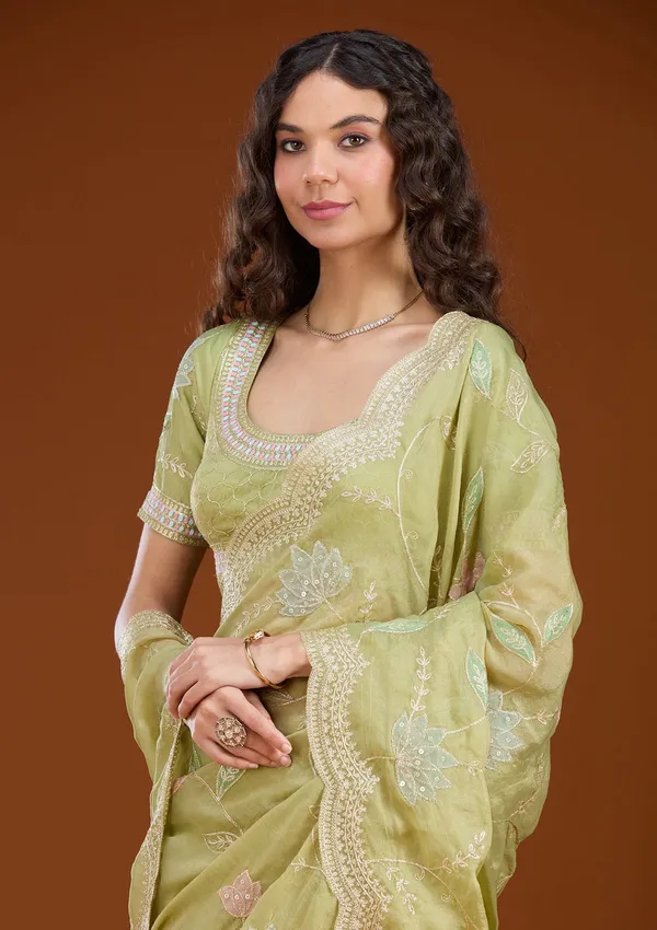 Leaf_Green_Zardozi_Gold_Tissue_Saree