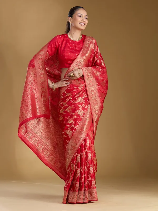Red_Zariwork_Gold_Art_Silk_Silk_Saree