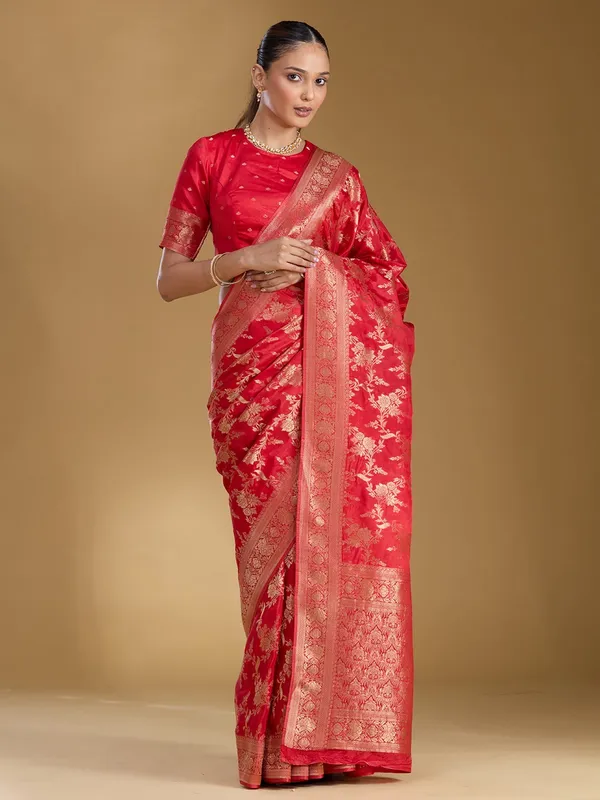 Red_Zariwork_Gold_Art_Silk_Silk_Saree