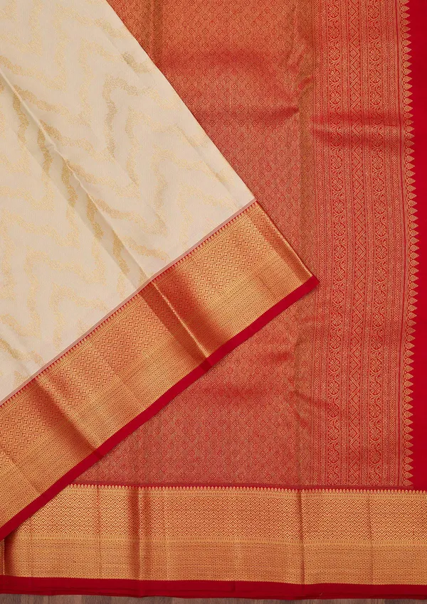 Cream_Zariwork_Gold_Pure_Silk_Silk_Saree