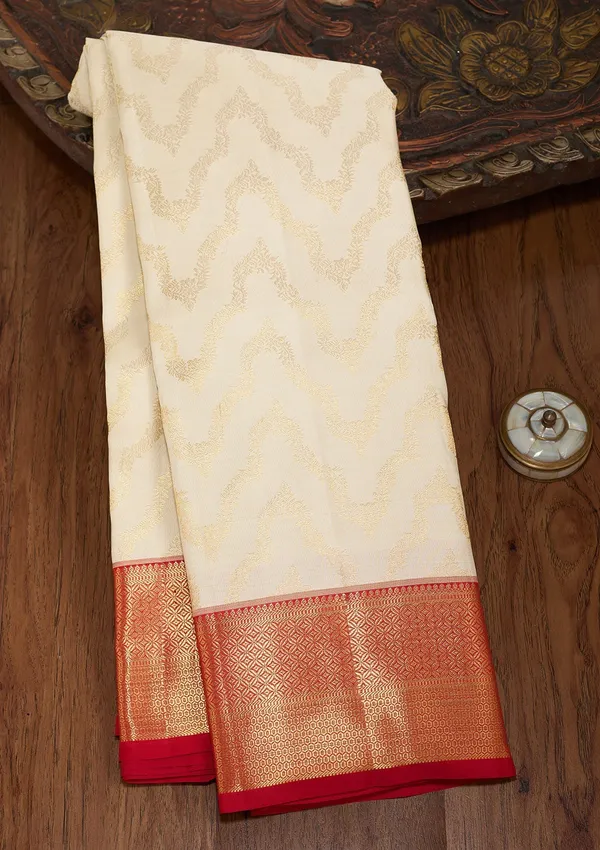 Cream_Zariwork_Gold_Pure_Silk_Silk_Saree