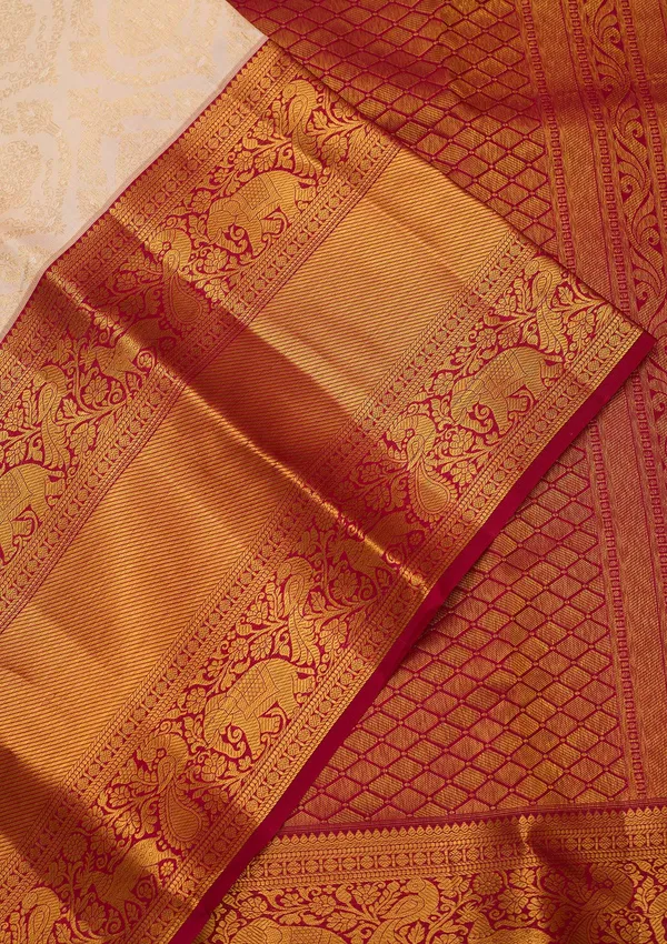 Cream_Zariwork_Gold_Pure_Silk_Silk_Saree