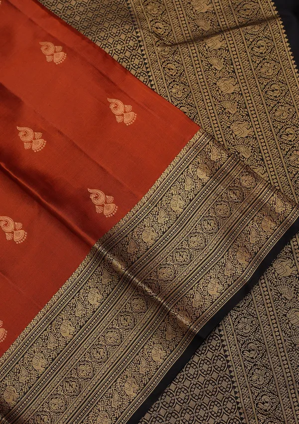 Red_Zariwork_Gold_Pure_Silk_Silk_Saree