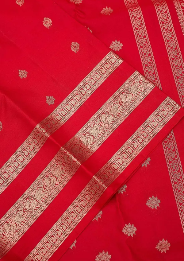 Red_Zariwork_Gold_Pure_Silk_Silk_Saree