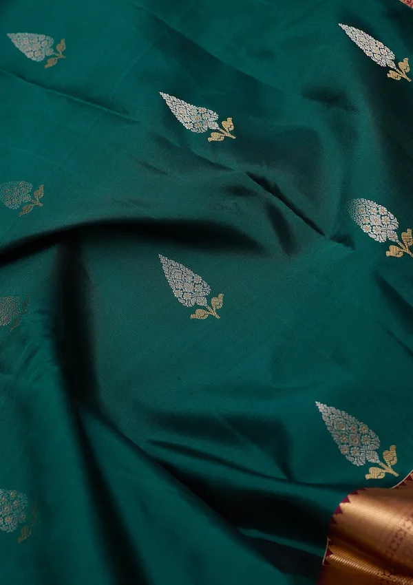Rama_Green_Zariwork_Gold_Pure_Silk_Silk_Saree