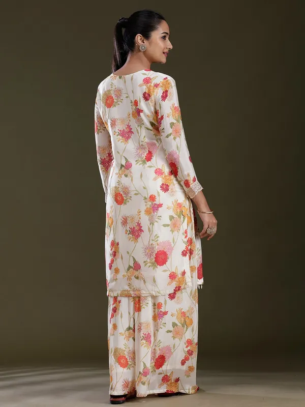 Cream_Printed_Chinon_Readymade_Salwar_Suit