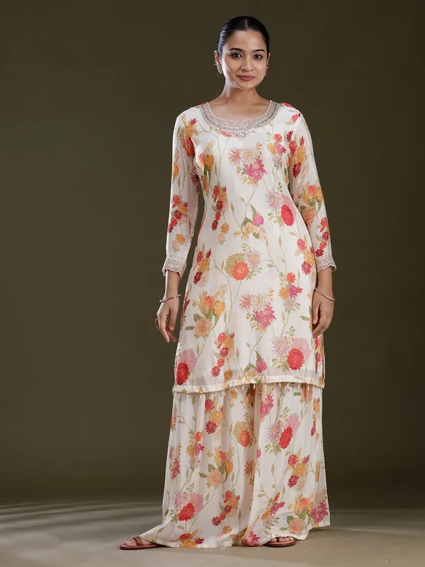 Cream_Printed_Chinon_Readymade_Salwar_Suit