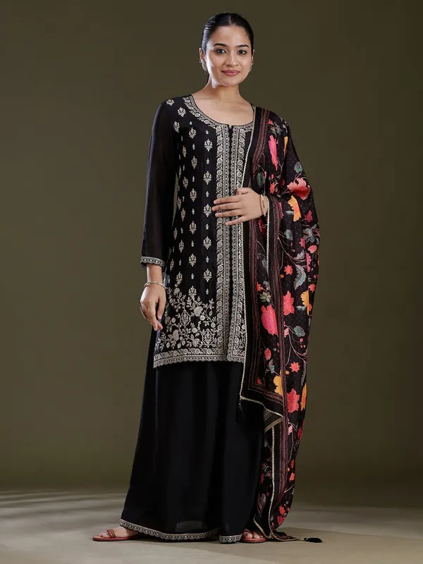 Black_Zariwork_Gold_Chinon_Readymade_Salwar_Suit