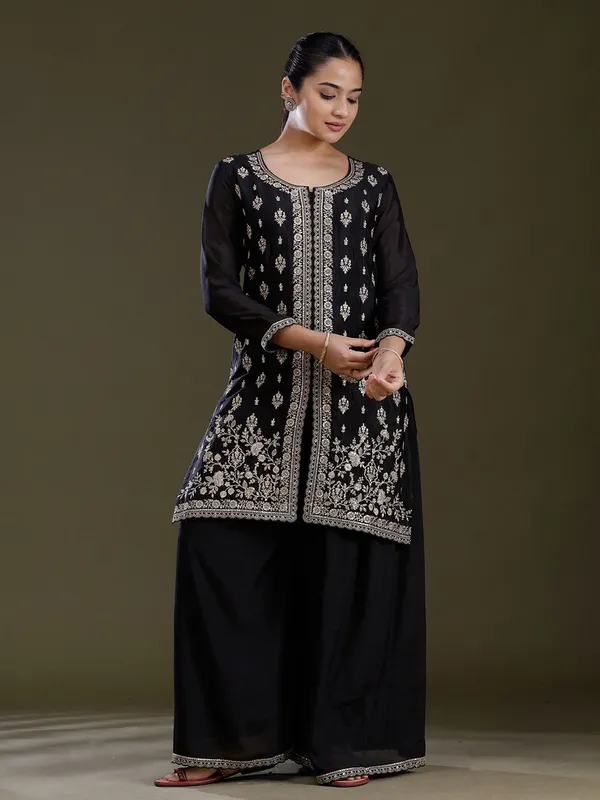 Black_Zariwork_Gold_Chinon_Readymade_Salwar_Suit