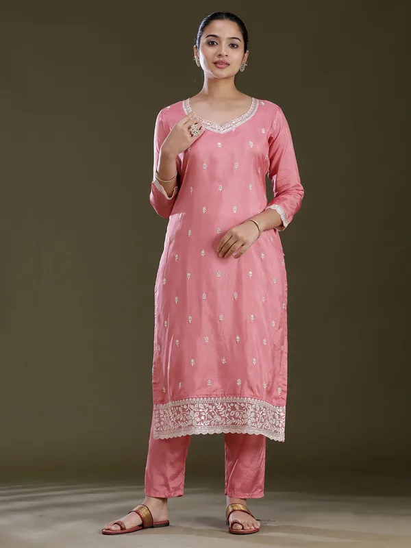 Peach_Threadwork_Dola_Silk_Readymade_Salwar_Suit