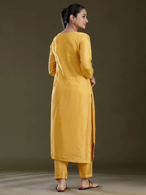 Yellow_Threadwork_Soft_Raw_Silk_Readymade_Salwar_Suit