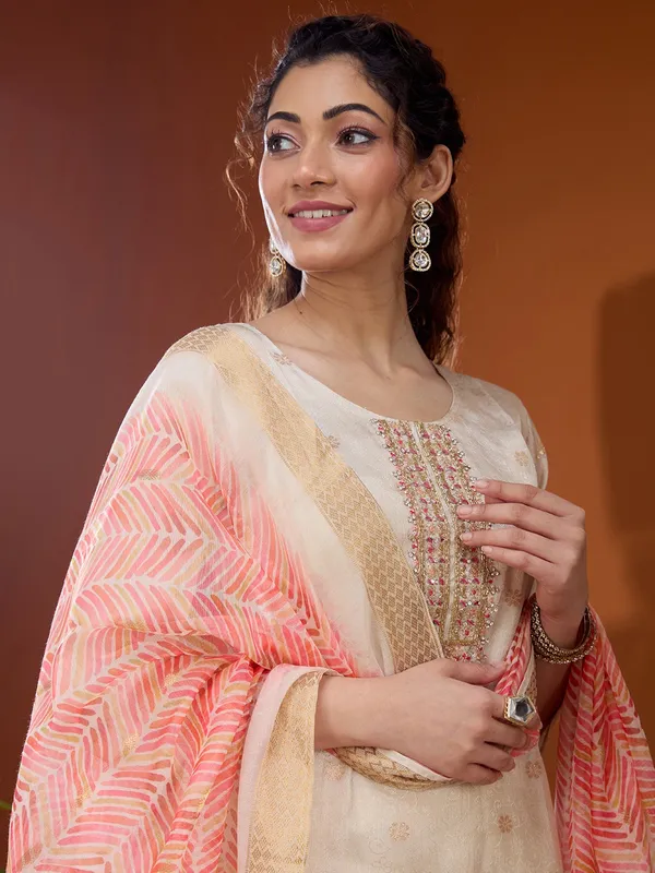 Cream_Threadwork_Brocade_Readymade_Salwar_Suit
