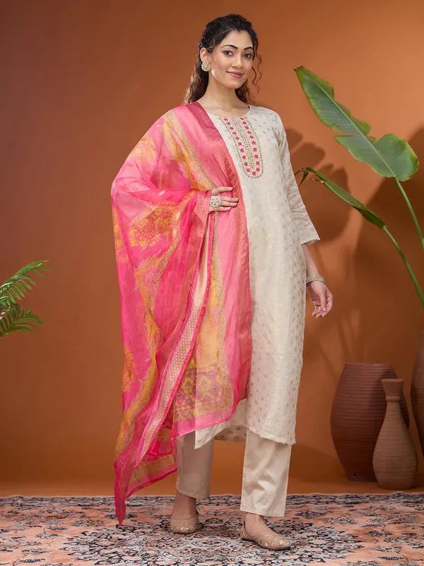 Off_White_Threadwork_Brocade_Readymade_Salwar_Suit