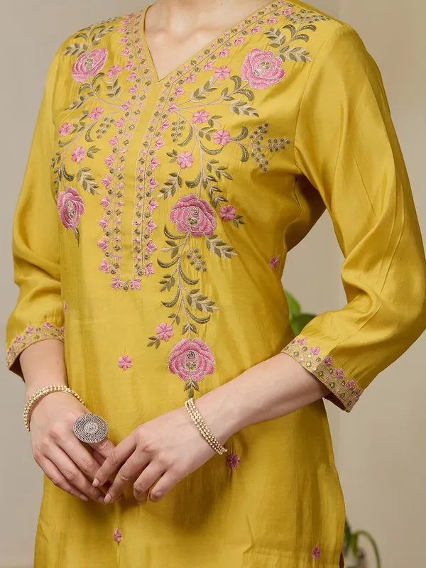 Mustard_Yellow_Threadwork_Soft_Raw_Silk_Readymade_Salwar_Suit