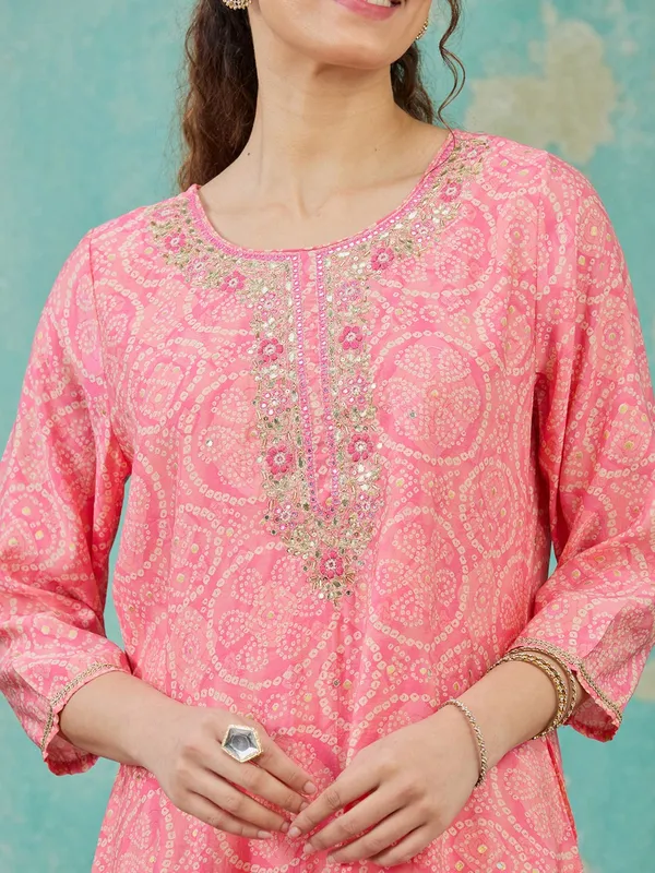 Pink_Threadwork_Chanderi_Readymade_Salwar_Suit