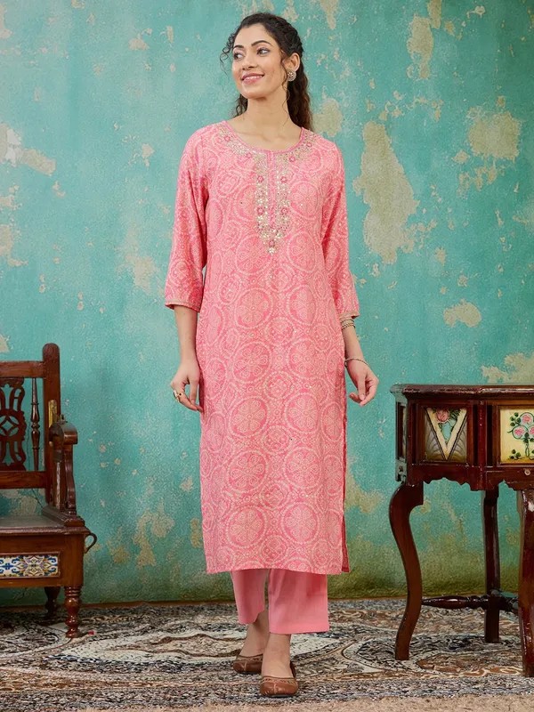 Pink_Threadwork_Chanderi_Readymade_Salwar_Suit