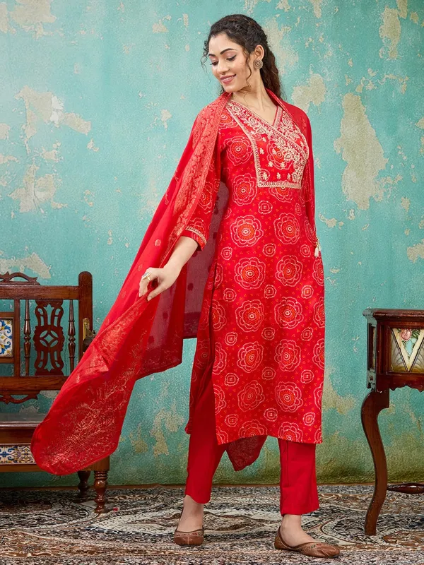 Red_Sequins_Chanderi_Readymade_Salwar_Suit