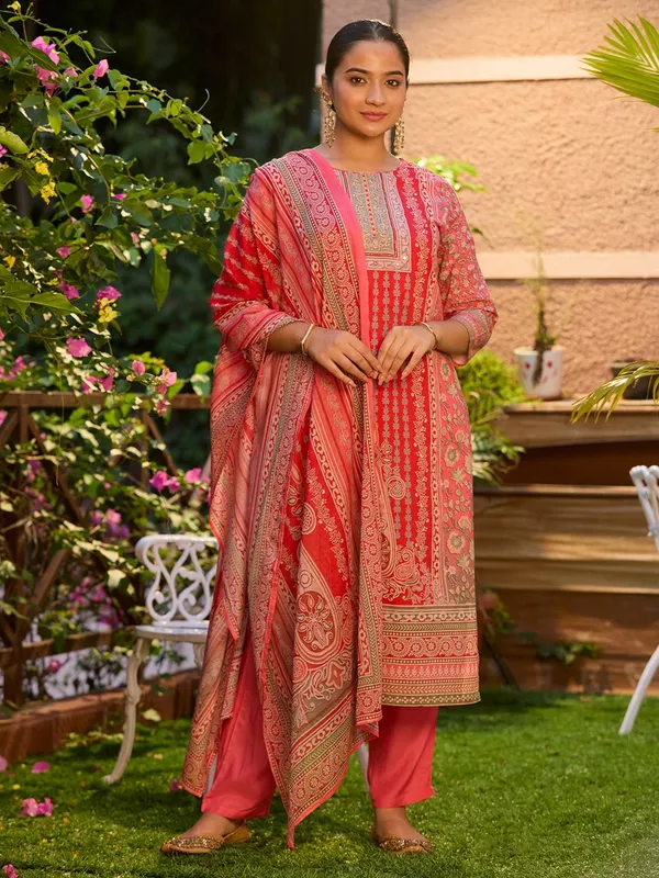 Gajari_Pink_Cutdana_Chanderi_Readymade_Salwar_Suit